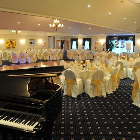 Best Western Plus Bentley Hotel, Leisure Club & Spa Thorpe on the Hill  시설 사진