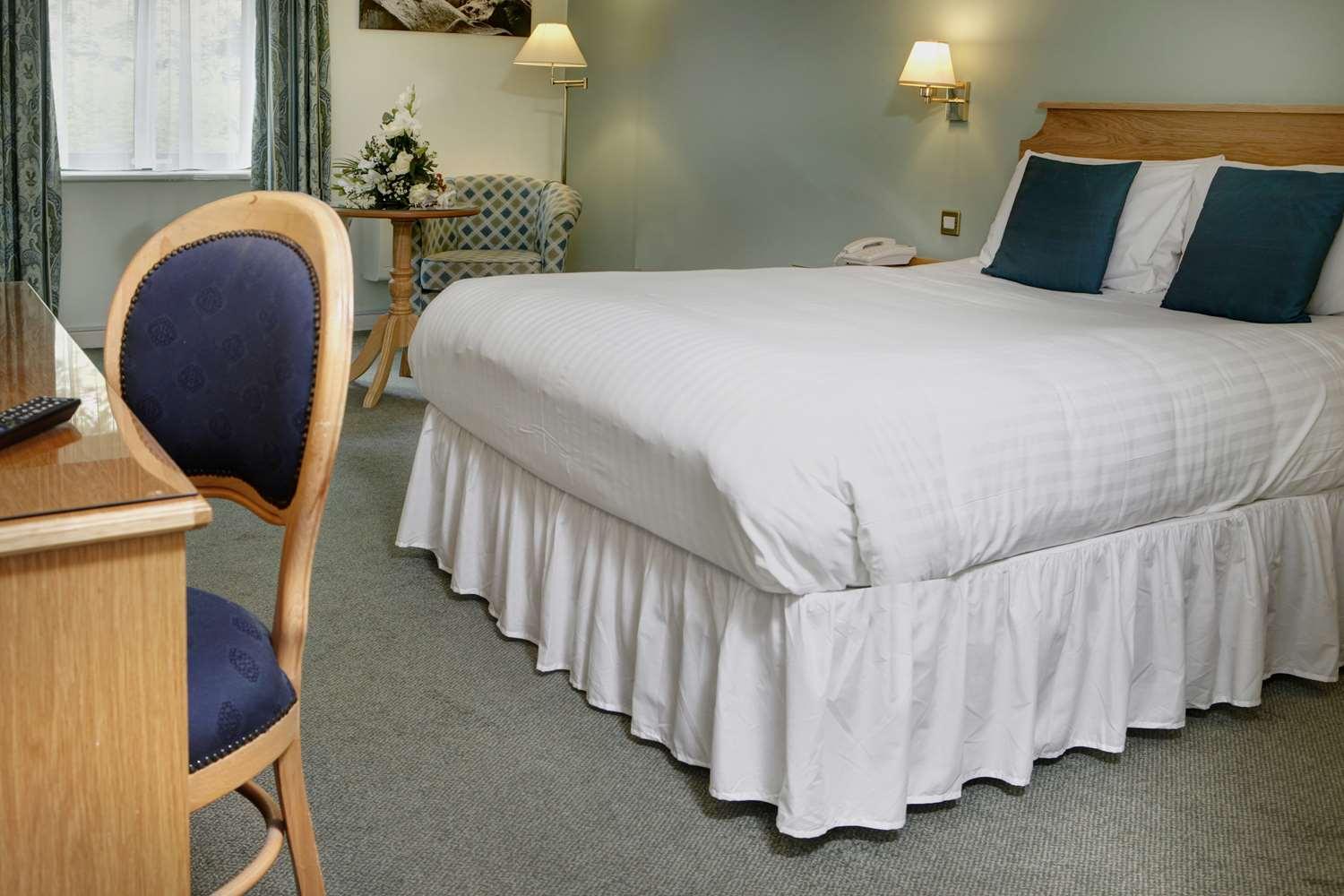 Best Western Plus Bentley Hotel, Leisure Club & Spa Thorpe on the Hill  외부 사진
