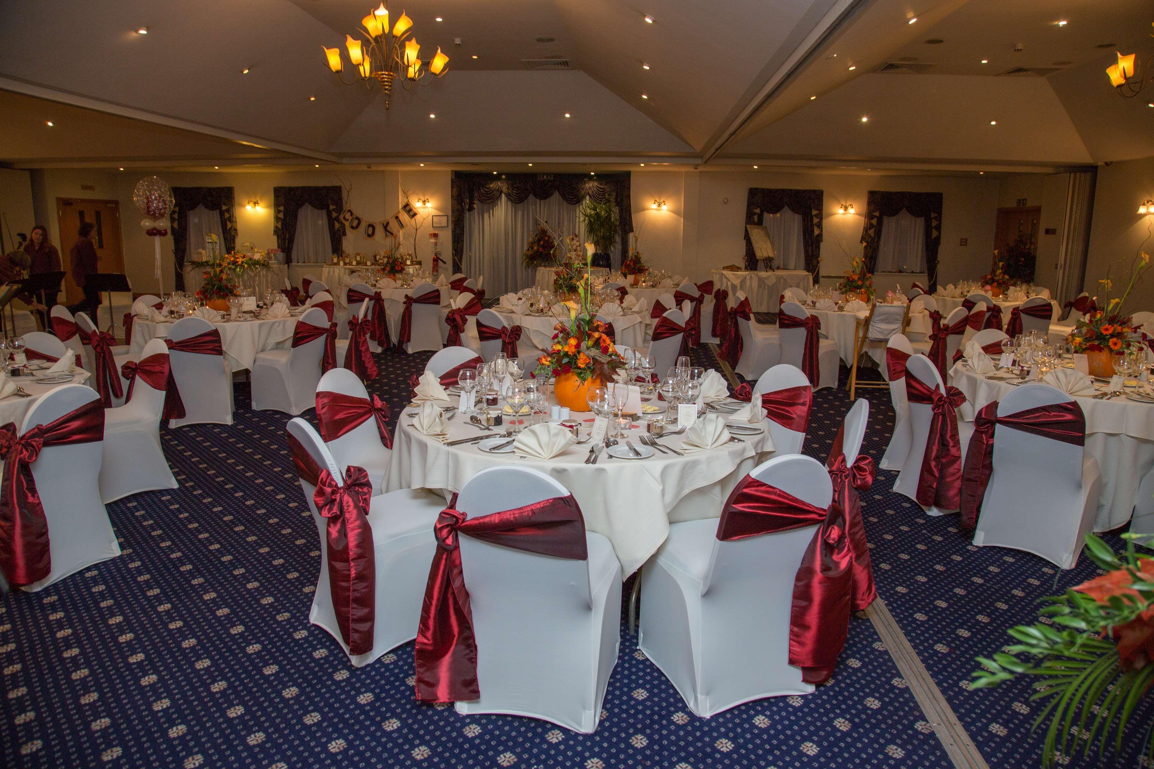 Best Western Plus Bentley Hotel, Leisure Club & Spa Thorpe on the Hill  외부 사진