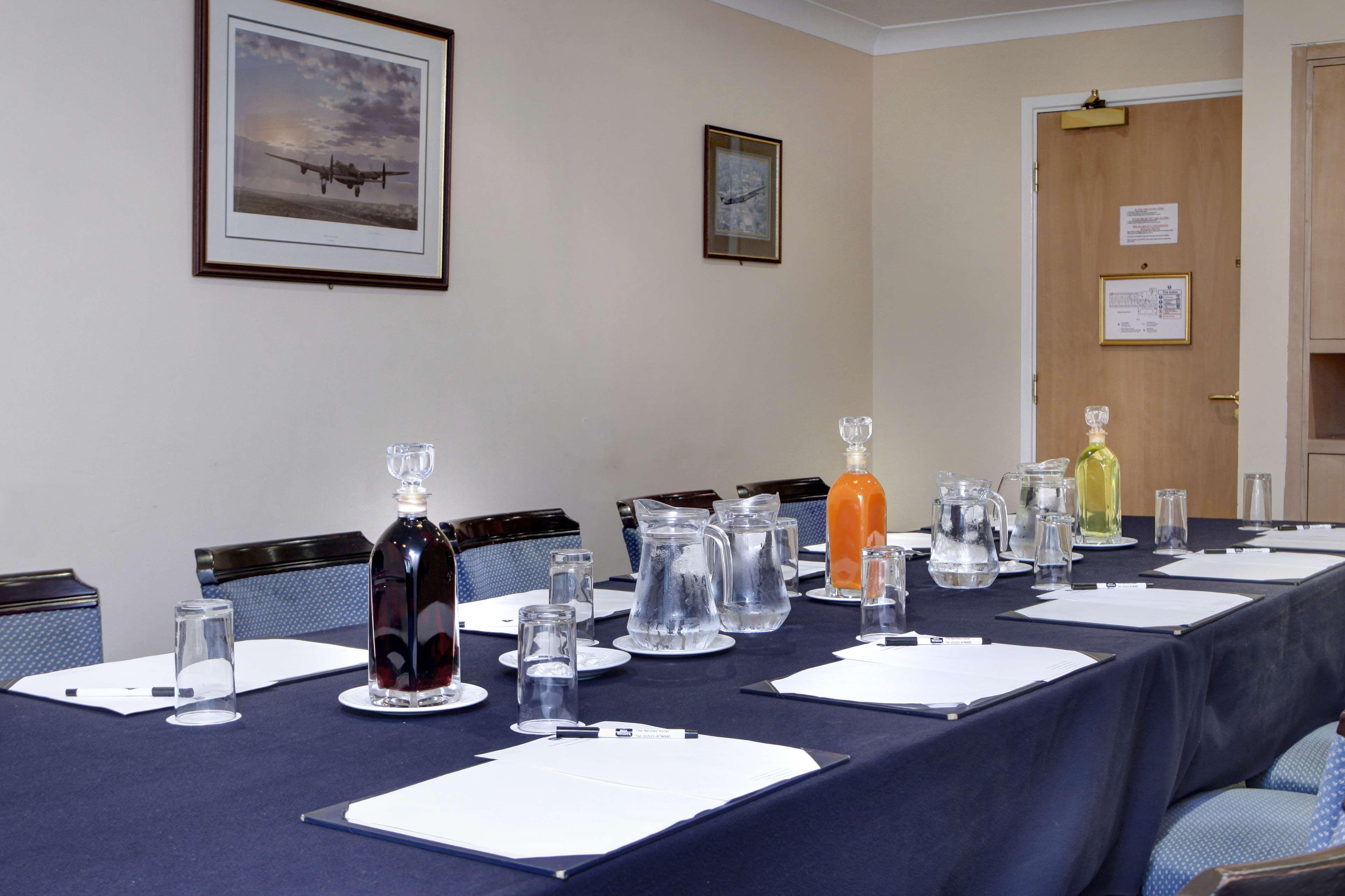 Best Western Plus Bentley Hotel, Leisure Club & Spa Thorpe on the Hill  외부 사진