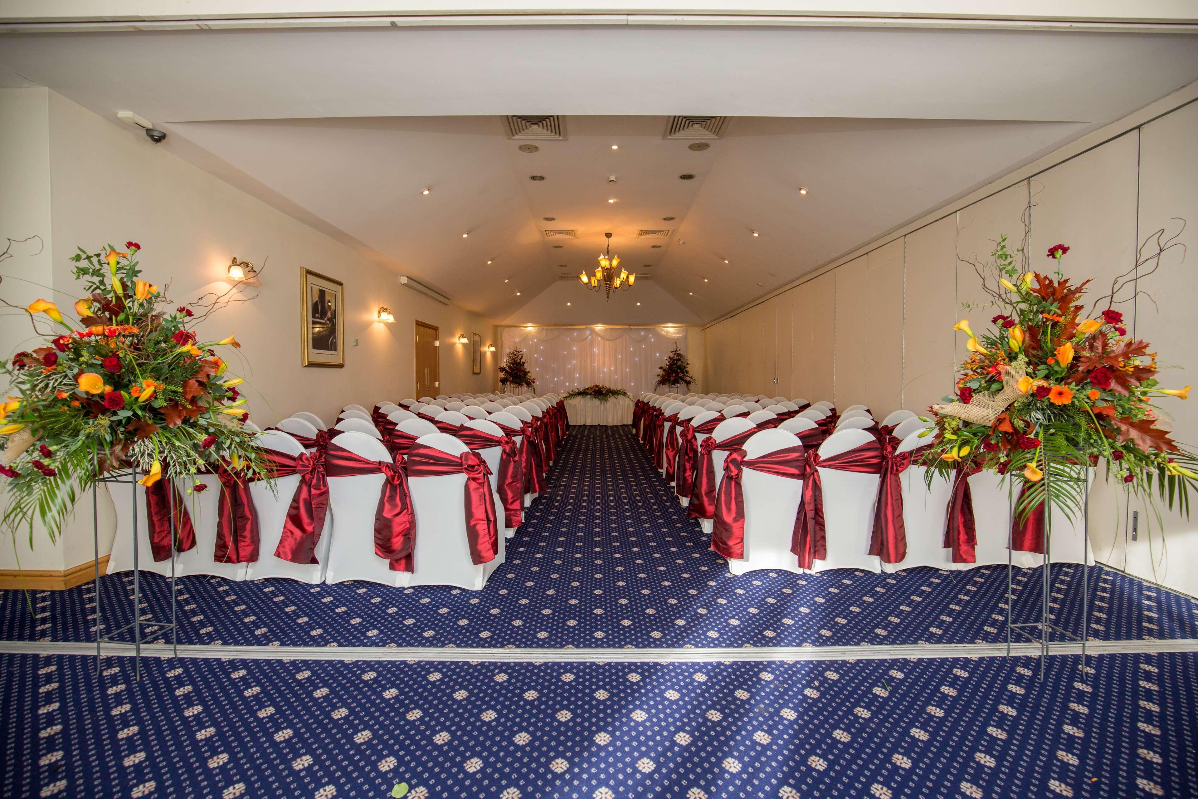 Best Western Plus Bentley Hotel, Leisure Club & Spa Thorpe on the Hill  외부 사진